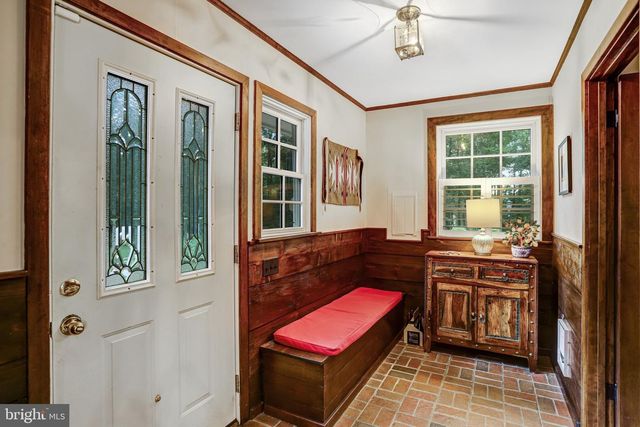 1075 MANNING ST, Great Falls, VA 22066
