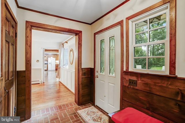 1075 MANNING ST, Great Falls, VA 22066