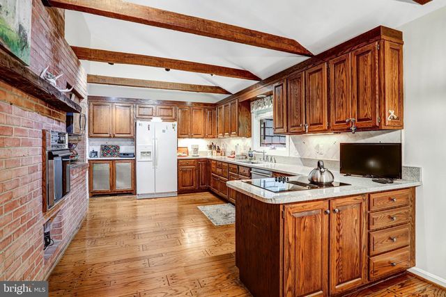 1075 MANNING ST, Great Falls, VA 22066