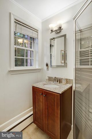 1075 MANNING ST, Great Falls, VA 22066