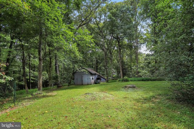 1075 MANNING ST, Great Falls, VA 22066