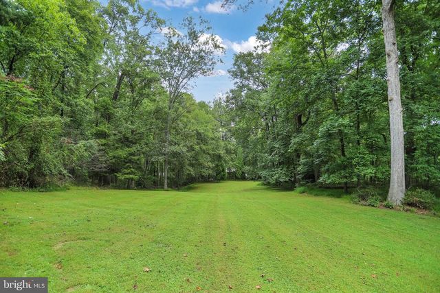 1075 MANNING ST, Great Falls, VA 22066