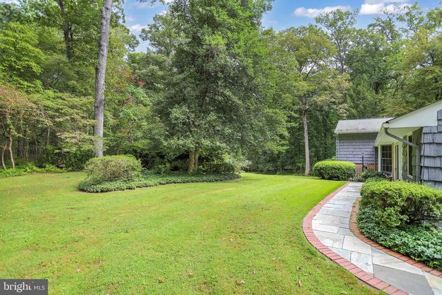 1075 MANNING ST, Great Falls, VA 22066