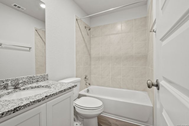 118 High Fence Road, San Antonio, TX 78245