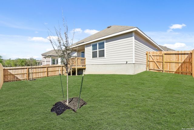 118 High Fence Road, San Antonio, TX 78245