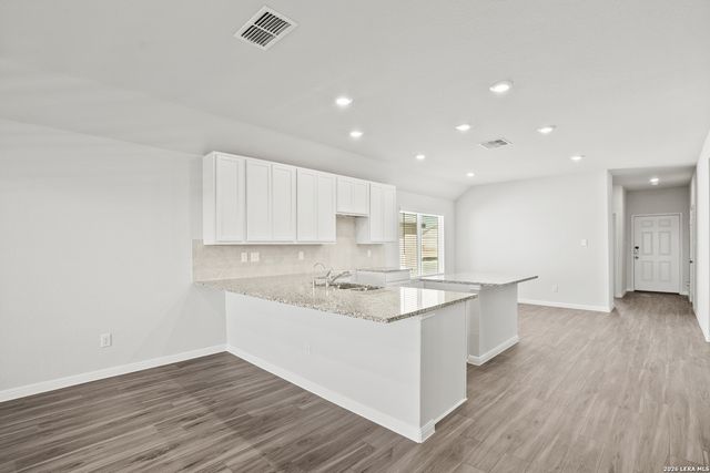 118 High Fence Road, San Antonio, TX 78245