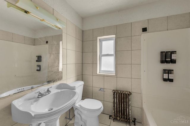 629 Maple Road, Reading, OH 45215