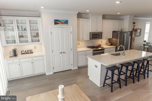 172 STATION DR, Dublin, PA 18917