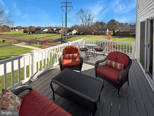 172 STATION DR, Dublin, PA 18917