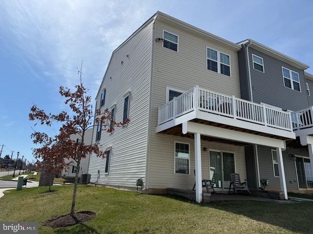 172 STATION DR, Dublin, PA 18917