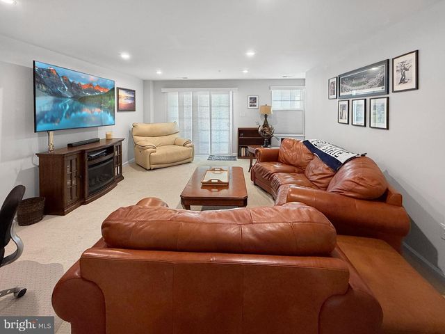 172 STATION DR, Dublin, PA 18917