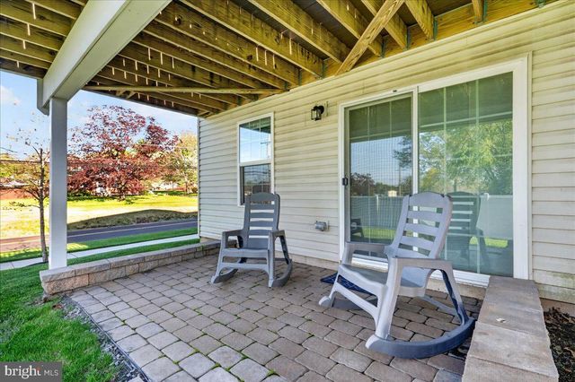 172 STATION DR, Dublin, PA 18917