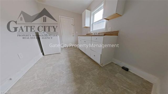 341 Ennis Street B, High Point, NC 27260