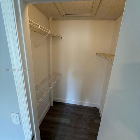 3330 Pinewalk Dr N 1634, Margate, FL 33063