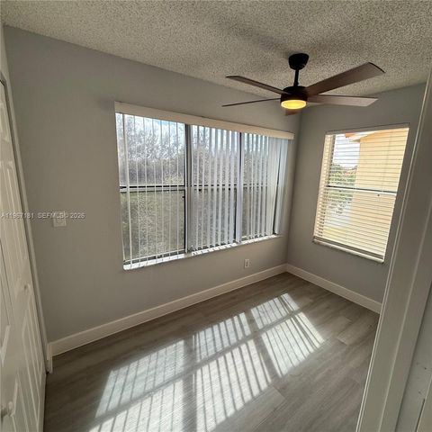 3330 Pinewalk Dr N 1634, Margate, FL 33063