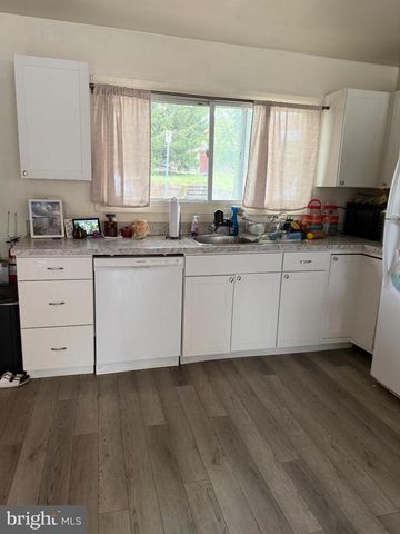 103 WESTERLY PKWY, State College, PA 16801