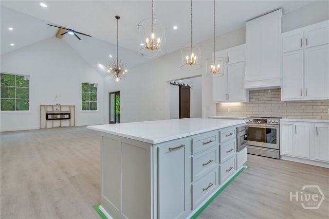 712 Southbridge Boulevard, Savannah, GA 31405