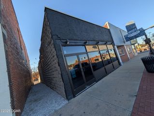 106 S Main Street, Joplin, MO 64801