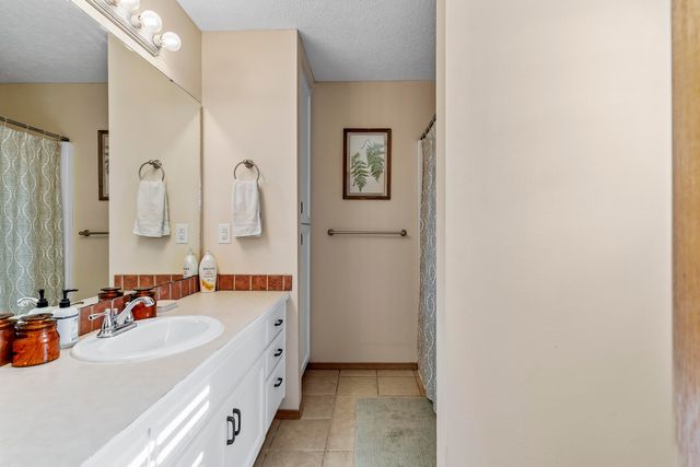 23991 Lawrence 2152, Marionville, MO 65705