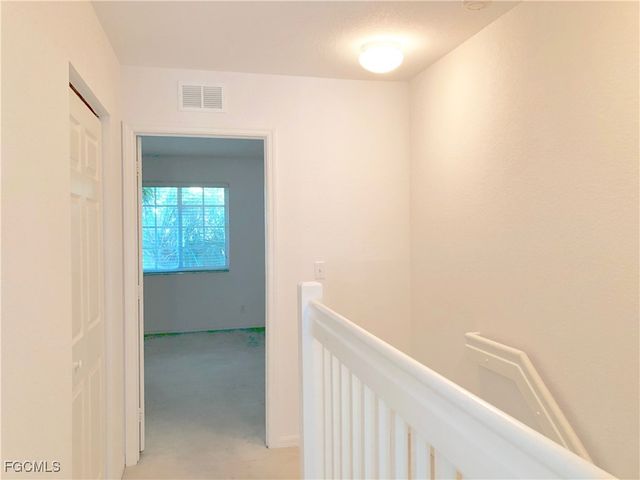 8073 Pacific Beach DR, Fort Myers, FL 33966