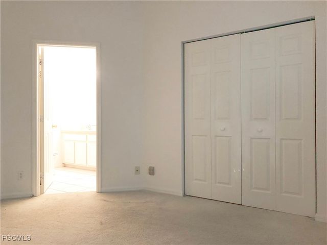 8073 Pacific Beach DR, Fort Myers, FL 33966