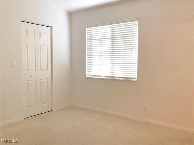 8073 Pacific Beach DR, Fort Myers, FL 33966