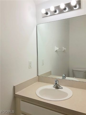 8073 Pacific Beach DR, Fort Myers, FL 33966