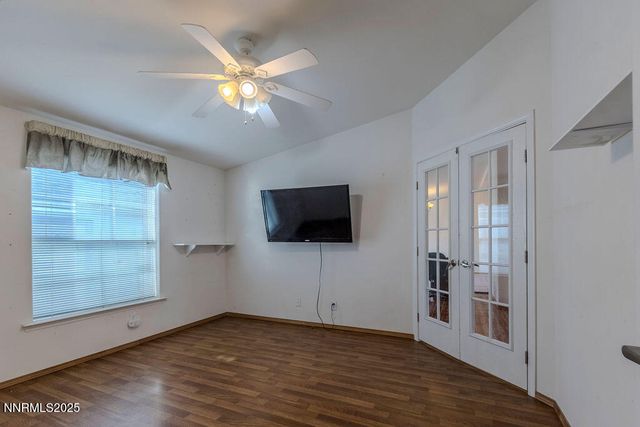 1535 Lincoln Circle, Silver Springs, NV 89429