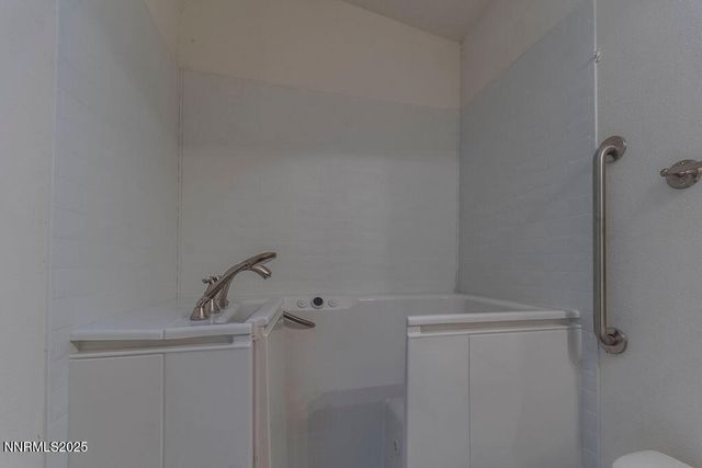 1535 Lincoln Circle, Silver Springs, NV 89429