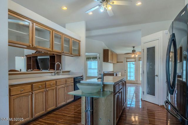 1535 Lincoln Circle, Silver Springs, NV 89429