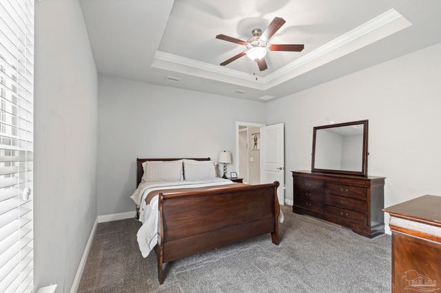 2136 Nina St, Navarre, FL 32566