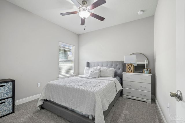 2136 Nina St, Navarre, FL 32566