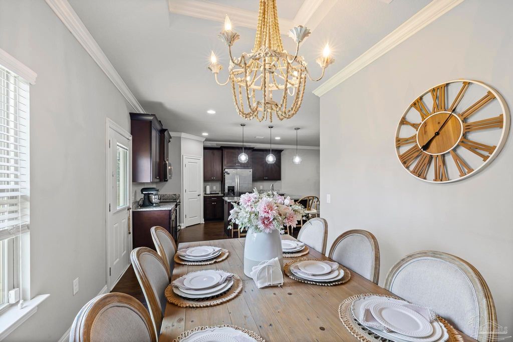 2136 Nina St, Navarre, FL 32566