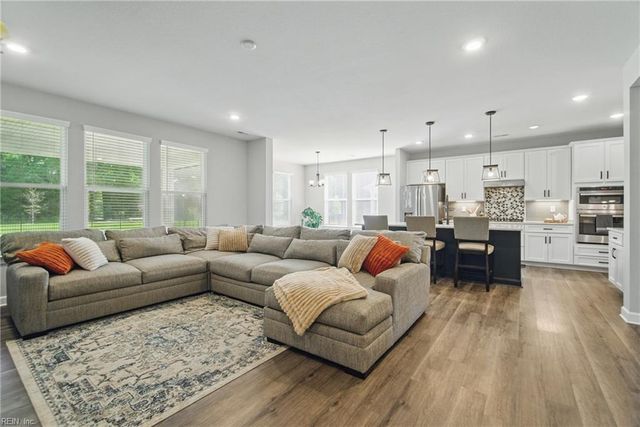 1028 Egret LN, Suffolk, VA 23434