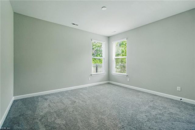 1028 Egret LN, Suffolk, VA 23434