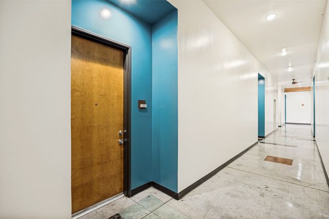 2502 Live Oak Street 228, Dallas, TX 75204