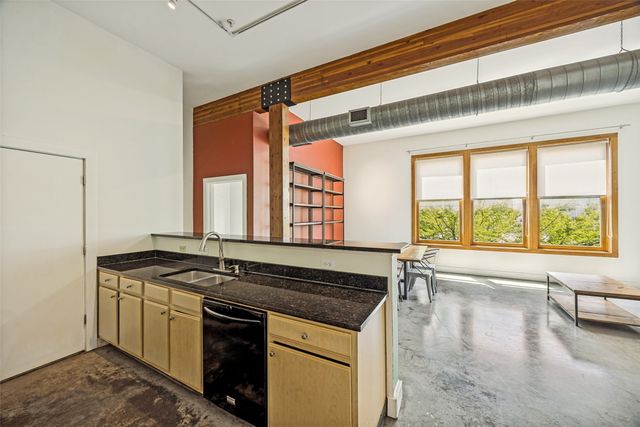 2502 Live Oak Street 228, Dallas, TX 75204