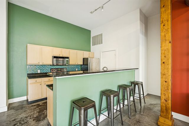 2502 Live Oak Street 228, Dallas, TX 75204