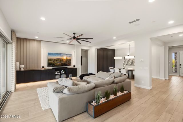 13127 E SAND HILLS Road, Scottsdale, AZ 85255