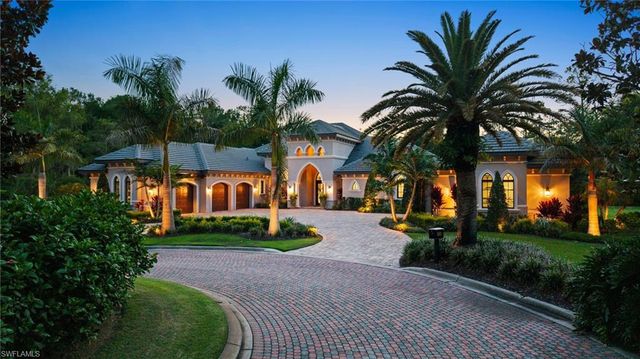 6641 Edgecumbe DR, Naples, FL 34119