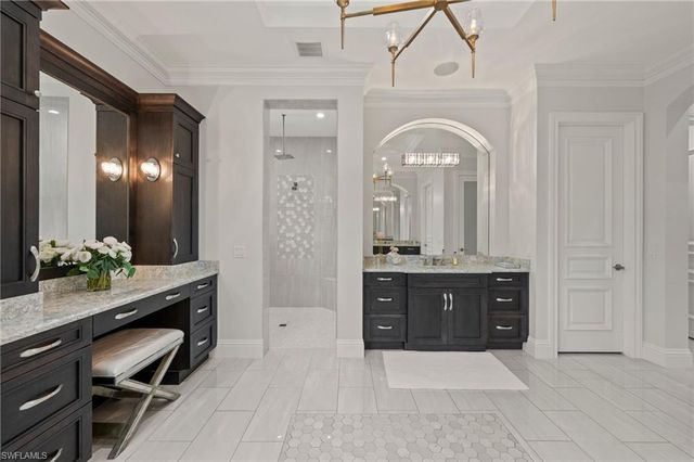 6641 Edgecumbe DR, Naples, FL 34119