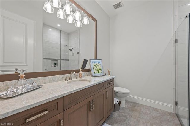 6641 Edgecumbe DR, Naples, FL 34119
