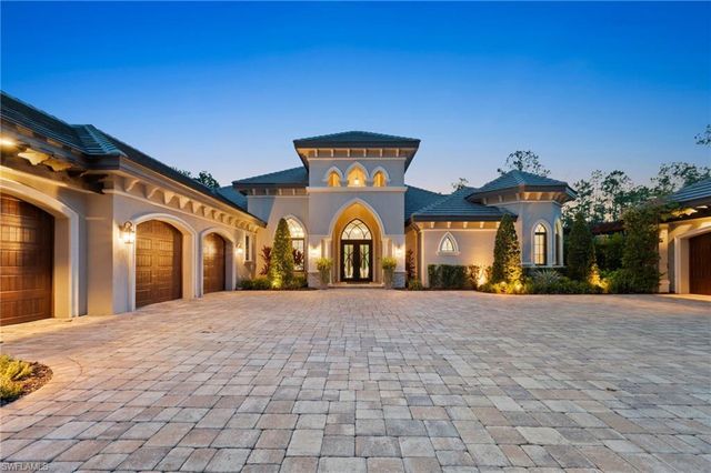 6641 Edgecumbe DR, Naples, FL 34119