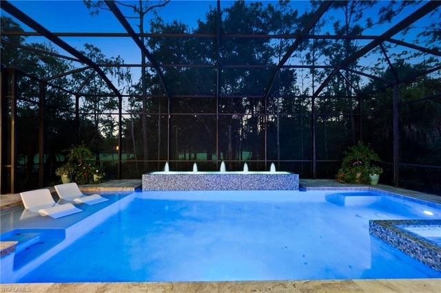 6641 Edgecumbe DR, Naples, FL 34119