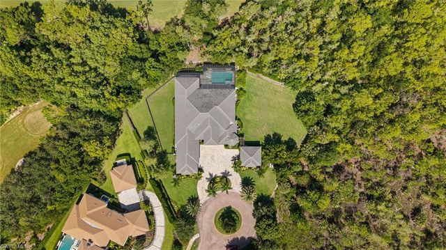 6641 Edgecumbe DR, Naples, FL 34119
