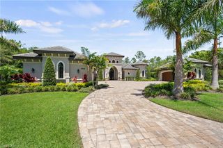 6641 Edgecumbe DR, Naples, FL 34119