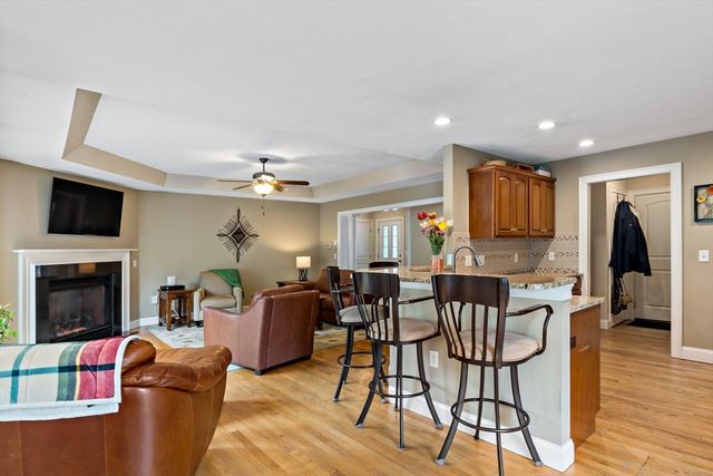 195 Alanita Dr, Taunton, MA 02780