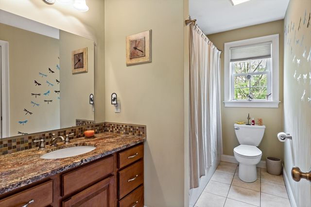 195 Alanita Dr, Taunton, MA 02780
