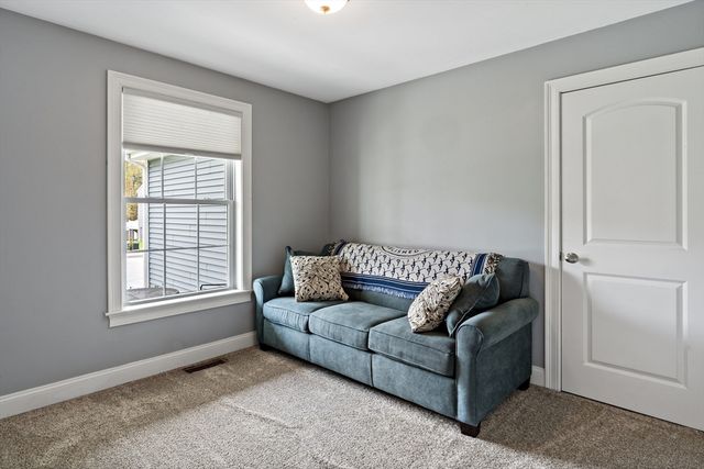 195 Alanita Dr, Taunton, MA 02780