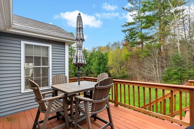 195 Alanita Dr, Taunton, MA 02780